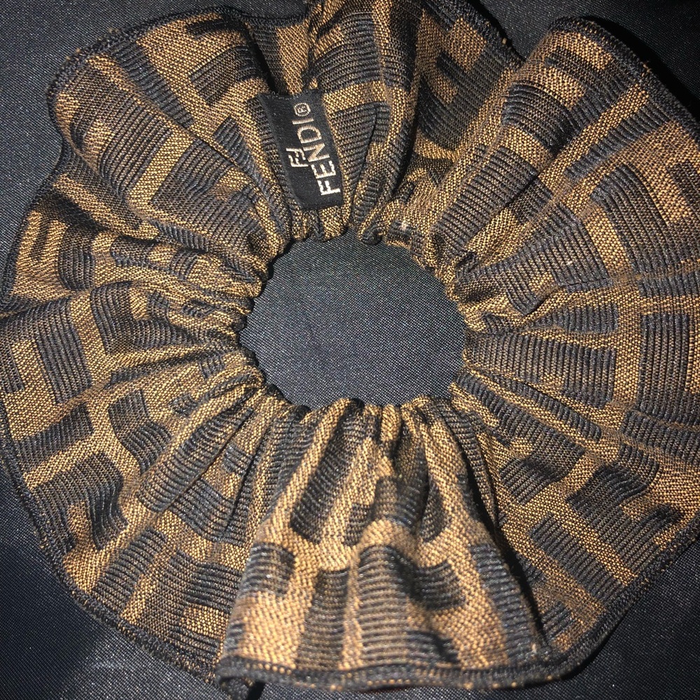 Fendi scrunch’s real authentic like new